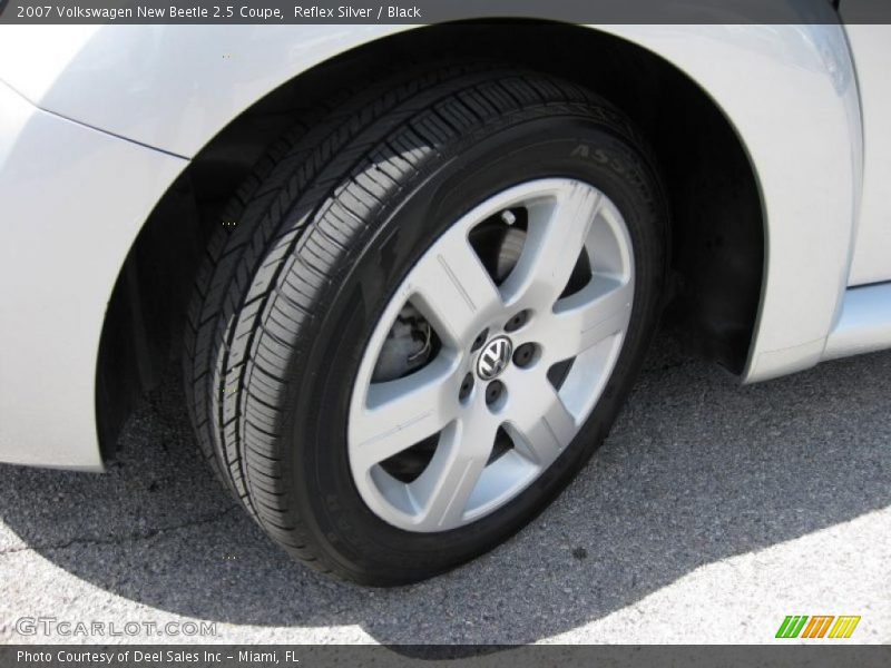 Reflex Silver / Black 2007 Volkswagen New Beetle 2.5 Coupe