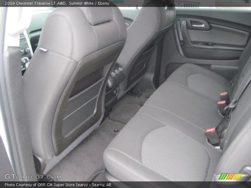 Summit White / Ebony 2009 Chevrolet Traverse LT AWD