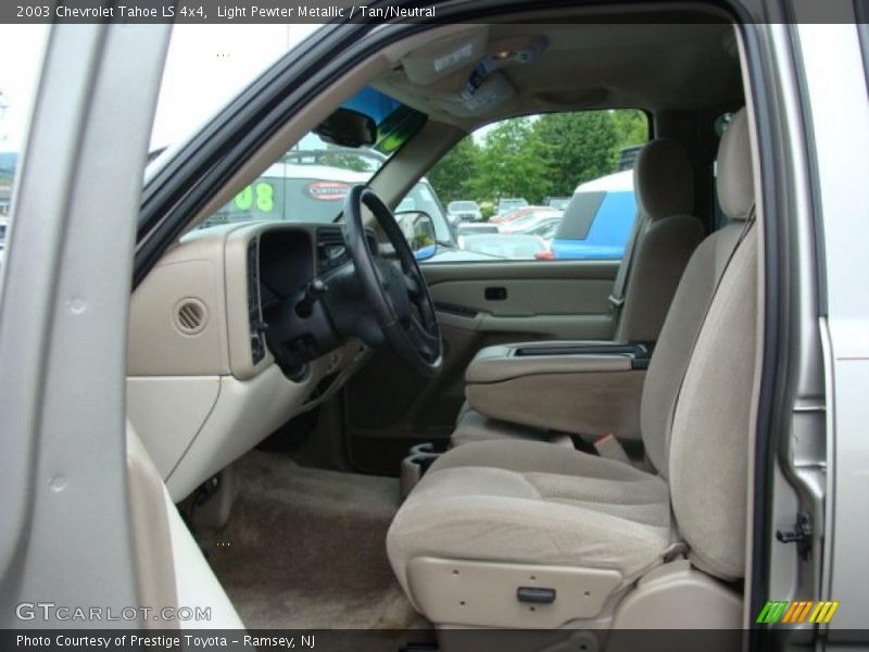Light Pewter Metallic / Tan/Neutral 2003 Chevrolet Tahoe LS 4x4