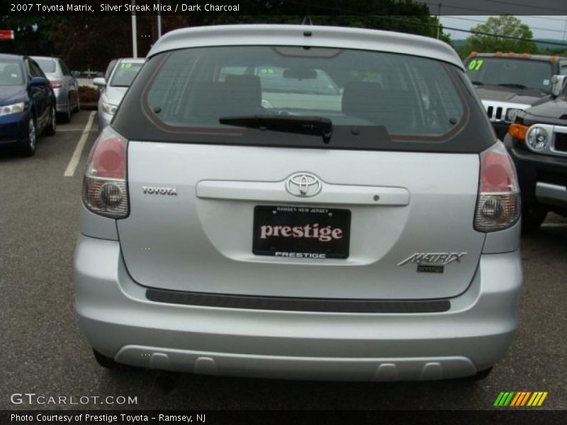 Silver Streak Mica / Dark Charcoal 2007 Toyota Matrix