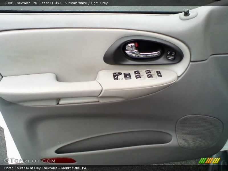Summit White / Light Gray 2006 Chevrolet TrailBlazer LT 4x4