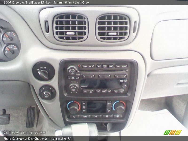 Summit White / Light Gray 2006 Chevrolet TrailBlazer LT 4x4