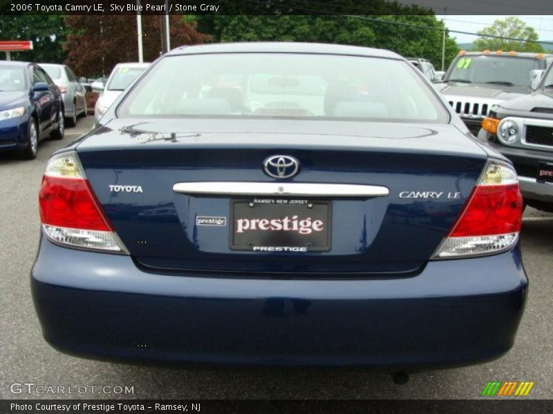 Sky Blue Pearl / Stone Gray 2006 Toyota Camry LE