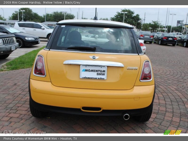 Mellow Yellow / Black/Grey 2009 Mini Cooper Hardtop