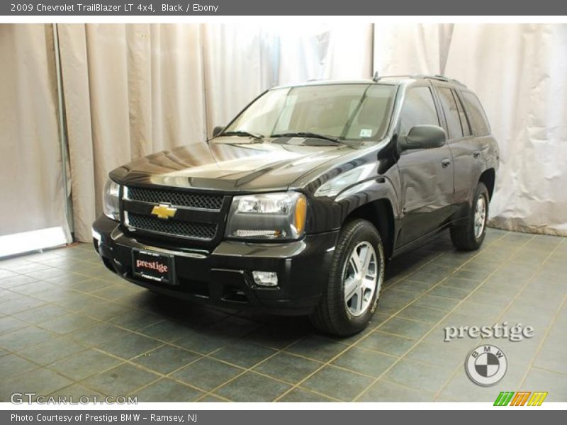 Black / Ebony 2009 Chevrolet TrailBlazer LT 4x4