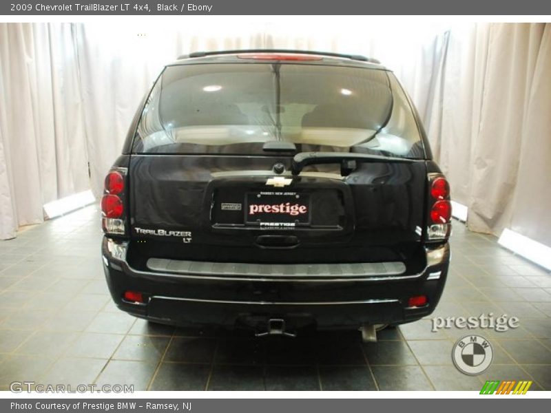 Black / Ebony 2009 Chevrolet TrailBlazer LT 4x4