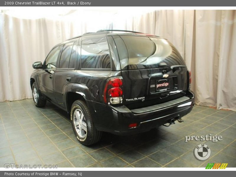 Black / Ebony 2009 Chevrolet TrailBlazer LT 4x4