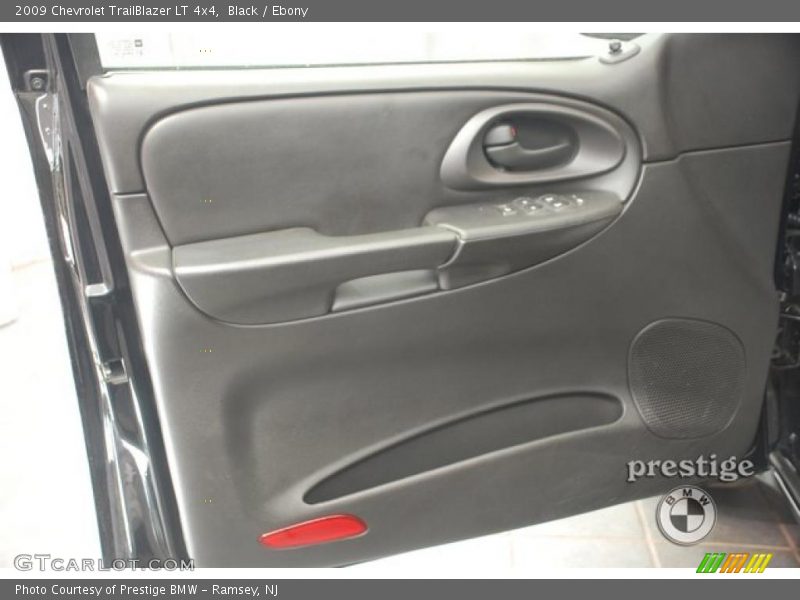Black / Ebony 2009 Chevrolet TrailBlazer LT 4x4
