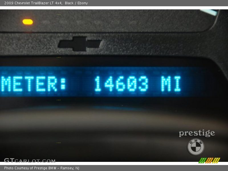 Black / Ebony 2009 Chevrolet TrailBlazer LT 4x4