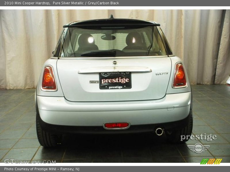 Pure Silver Metallic / Grey/Carbon Black 2010 Mini Cooper Hardtop
