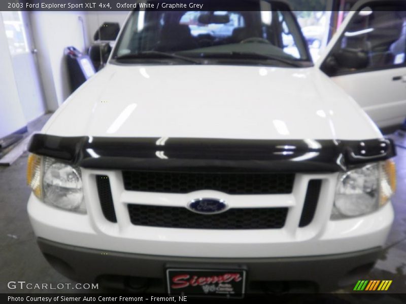 Oxford White / Graphite Grey 2003 Ford Explorer Sport XLT 4x4