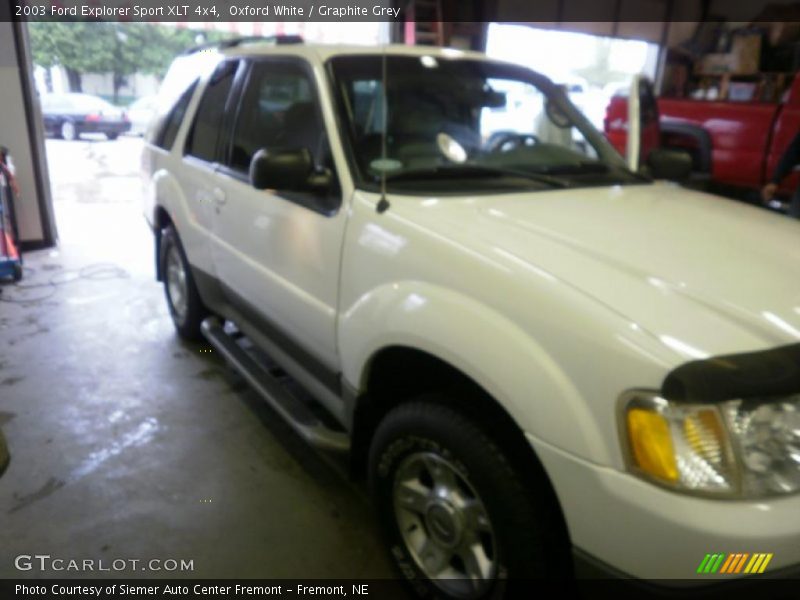 Oxford White / Graphite Grey 2003 Ford Explorer Sport XLT 4x4