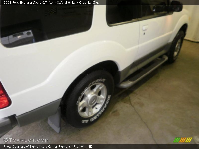 Oxford White / Graphite Grey 2003 Ford Explorer Sport XLT 4x4