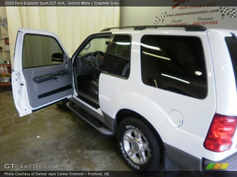 Oxford White / Graphite Grey 2003 Ford Explorer Sport XLT 4x4