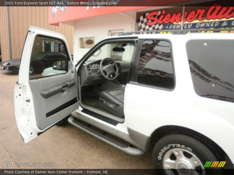 Oxford White / Graphite Grey 2003 Ford Explorer Sport XLT 4x4