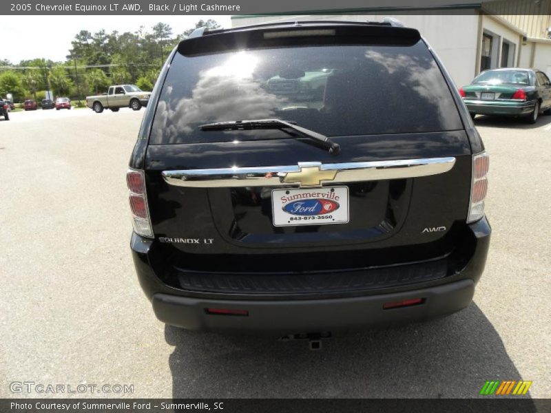 Black / Light Cashmere 2005 Chevrolet Equinox LT AWD