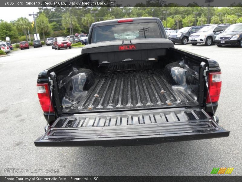 Black / Medium Dark Flint 2005 Ford Ranger XL Regular Cab