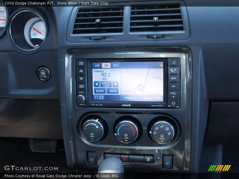 Stone White / Dark Slate Gray 2009 Dodge Challenger R/T