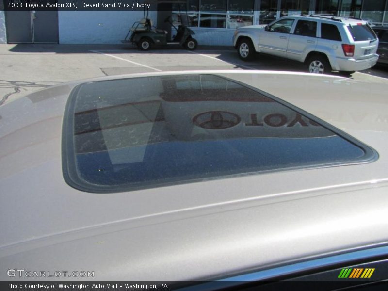Desert Sand Mica / Ivory 2003 Toyota Avalon XLS