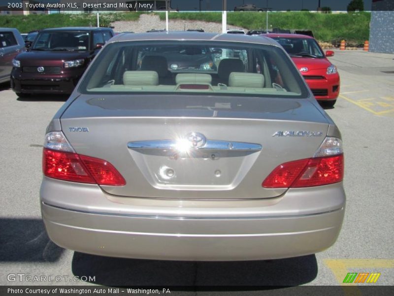 Desert Sand Mica / Ivory 2003 Toyota Avalon XLS