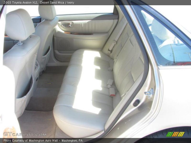 Desert Sand Mica / Ivory 2003 Toyota Avalon XLS