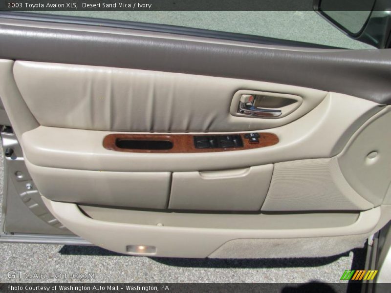 Desert Sand Mica / Ivory 2003 Toyota Avalon XLS