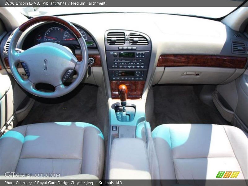 Vibrant White / Medium Parchment 2000 Lincoln LS V8