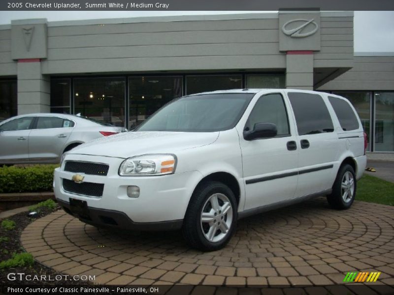 Summit White / Medium Gray 2005 Chevrolet Uplander
