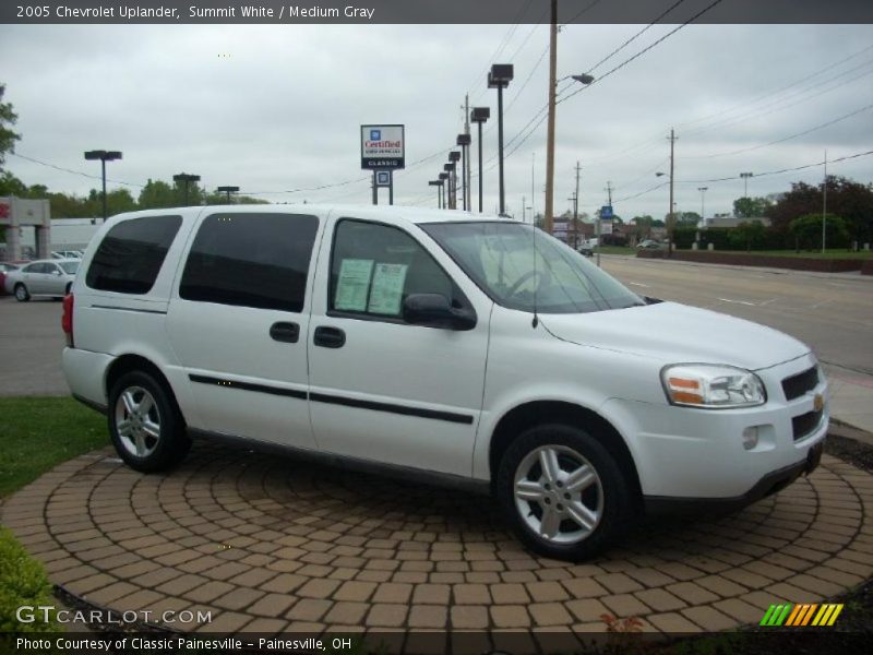 Summit White / Medium Gray 2005 Chevrolet Uplander