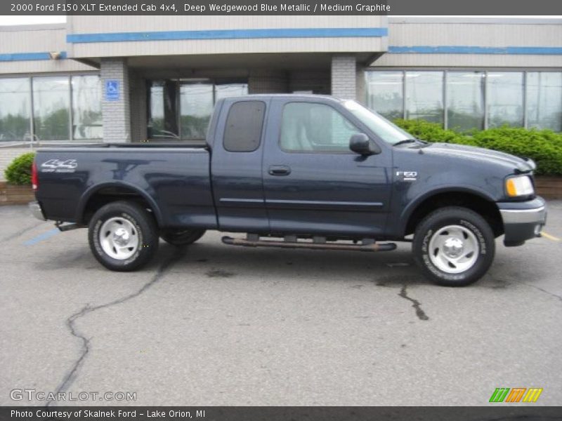 Deep Wedgewood Blue Metallic / Medium Graphite 2000 Ford F150 XLT Extended Cab 4x4