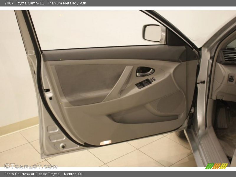 Titanium Metallic / Ash 2007 Toyota Camry LE