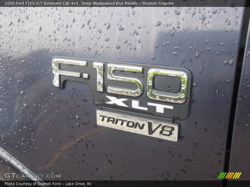 Deep Wedgewood Blue Metallic / Medium Graphite 2000 Ford F150 XLT Extended Cab 4x4