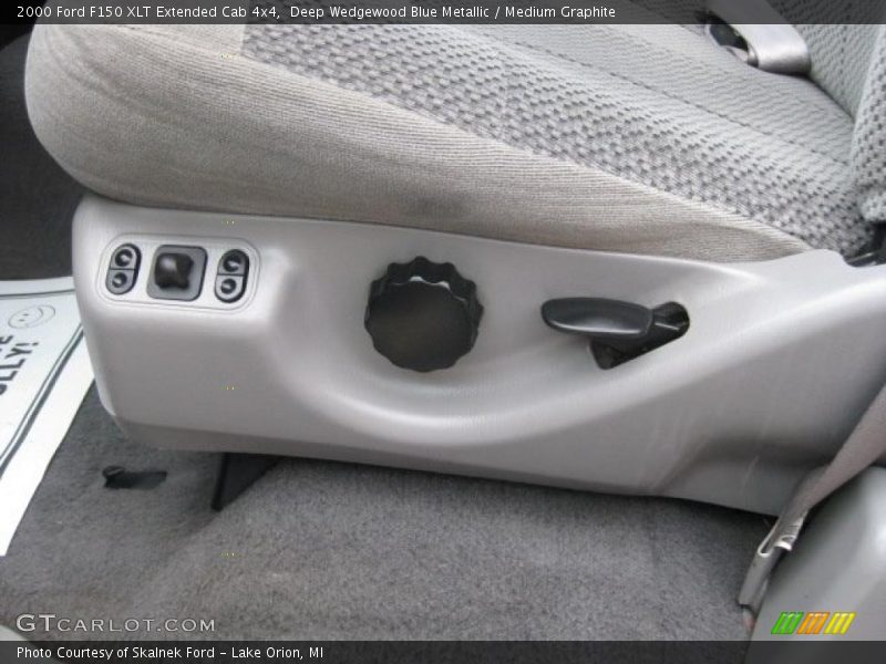 Deep Wedgewood Blue Metallic / Medium Graphite 2000 Ford F150 XLT Extended Cab 4x4