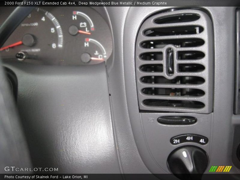 Deep Wedgewood Blue Metallic / Medium Graphite 2000 Ford F150 XLT Extended Cab 4x4