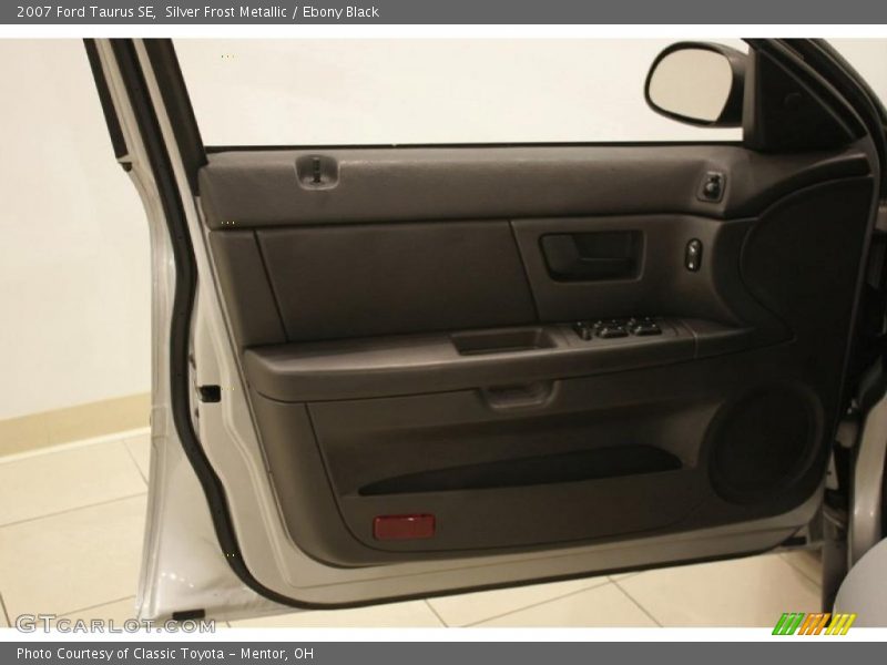 Silver Frost Metallic / Ebony Black 2007 Ford Taurus SE