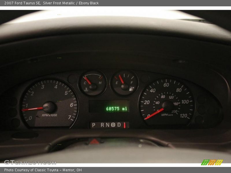 Silver Frost Metallic / Ebony Black 2007 Ford Taurus SE