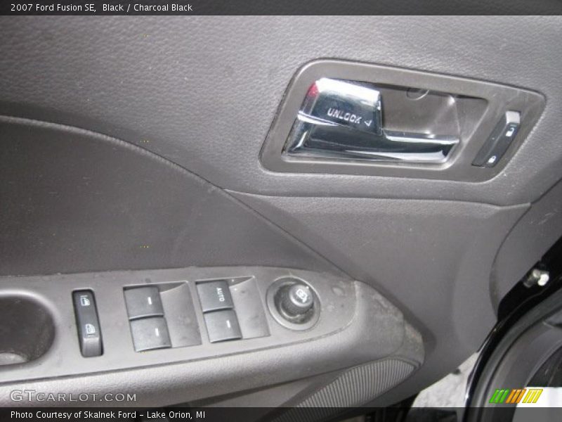 Black / Charcoal Black 2007 Ford Fusion SE