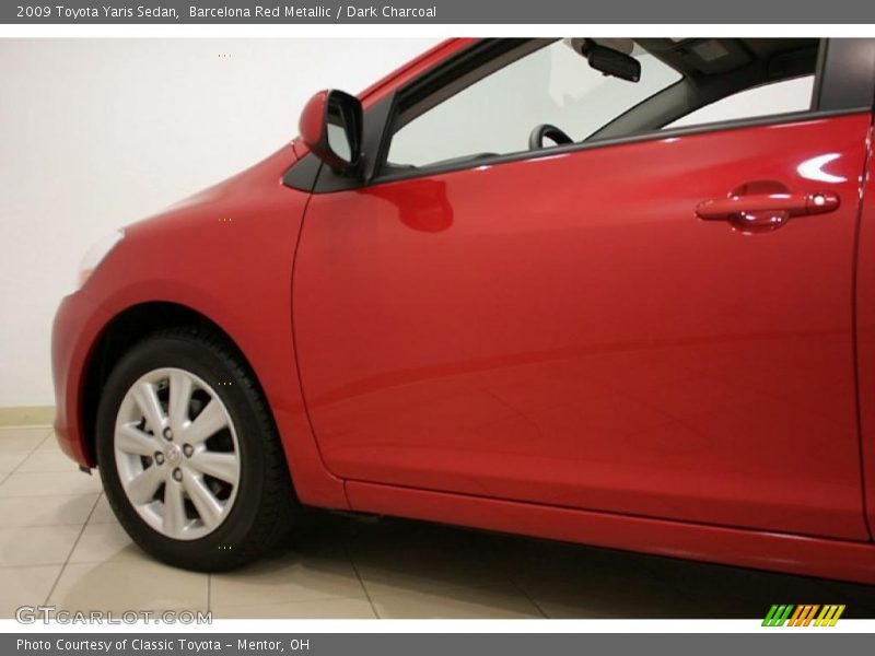 Barcelona Red Metallic / Dark Charcoal 2009 Toyota Yaris Sedan