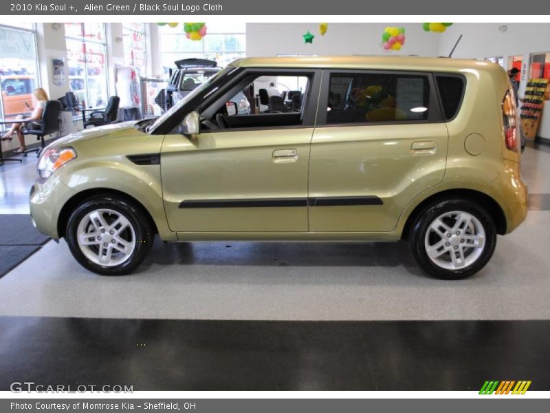Alien Green / Black Soul Logo Cloth 2010 Kia Soul +