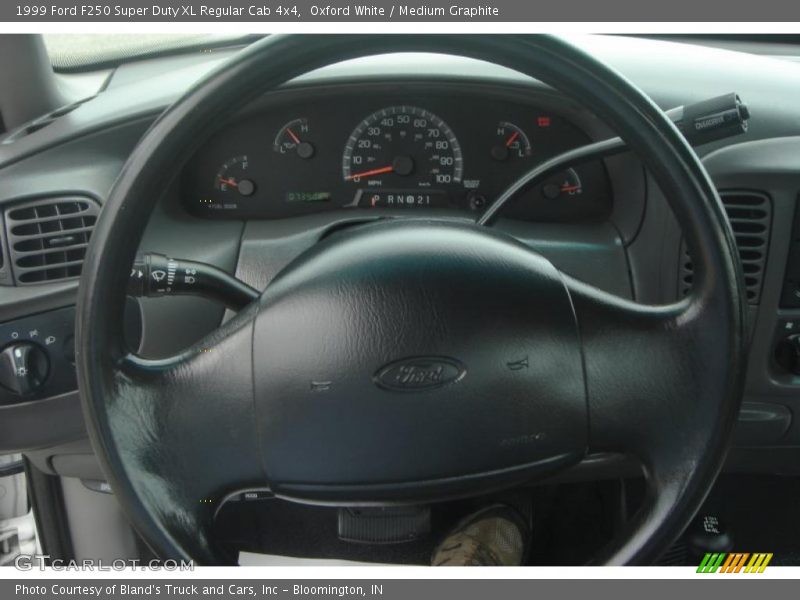Oxford White / Medium Graphite 1999 Ford F250 Super Duty XL Regular Cab 4x4
