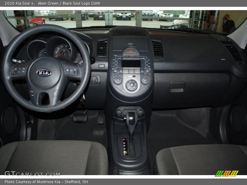 Alien Green / Black Soul Logo Cloth 2010 Kia Soul +