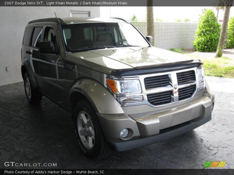 Light Khaki Metallic / Dark Khaki/Medium Khaki 2007 Dodge Nitro SXT