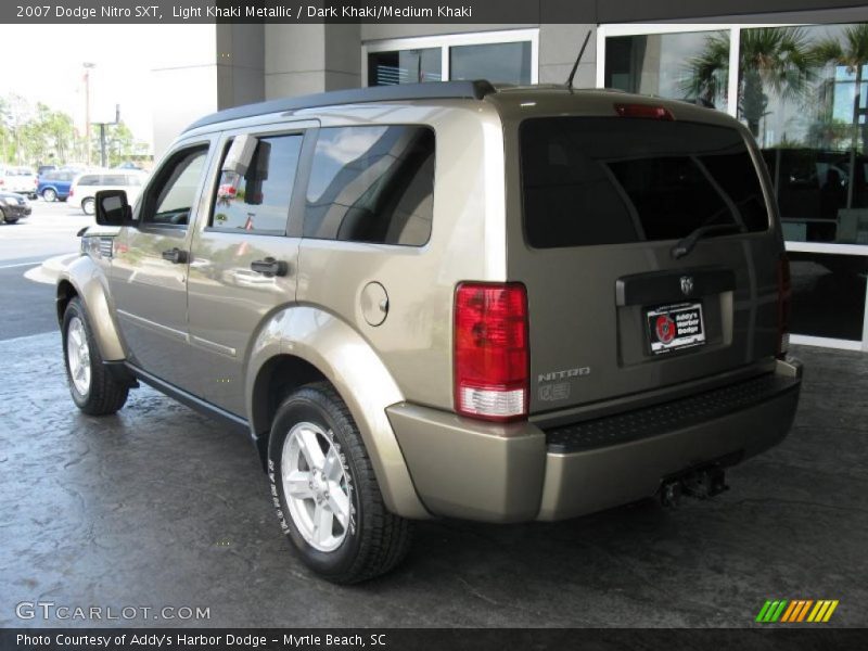 Light Khaki Metallic / Dark Khaki/Medium Khaki 2007 Dodge Nitro SXT