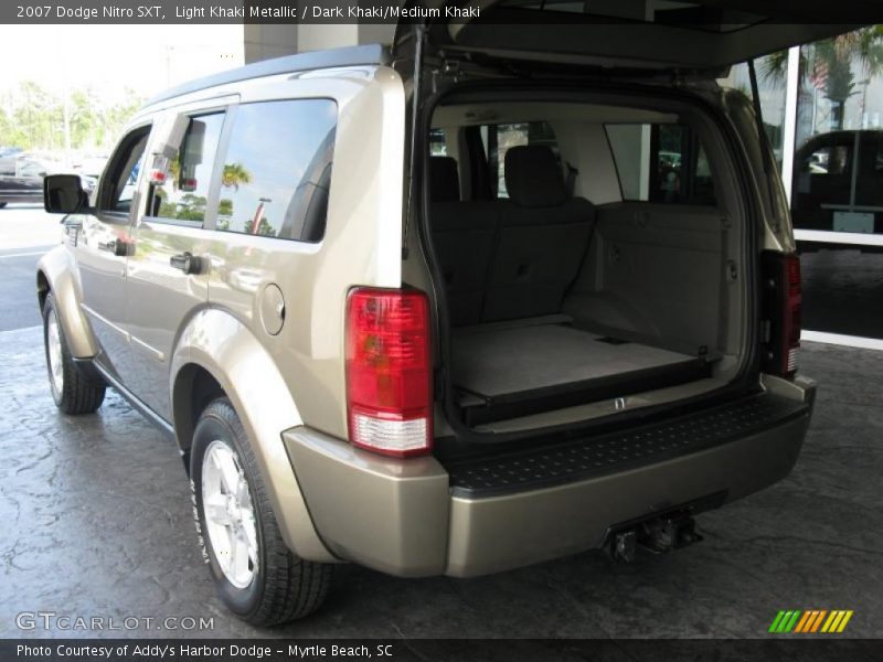 Light Khaki Metallic / Dark Khaki/Medium Khaki 2007 Dodge Nitro SXT