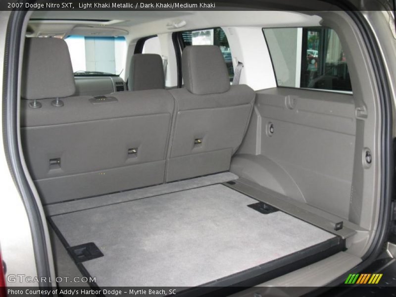 Light Khaki Metallic / Dark Khaki/Medium Khaki 2007 Dodge Nitro SXT