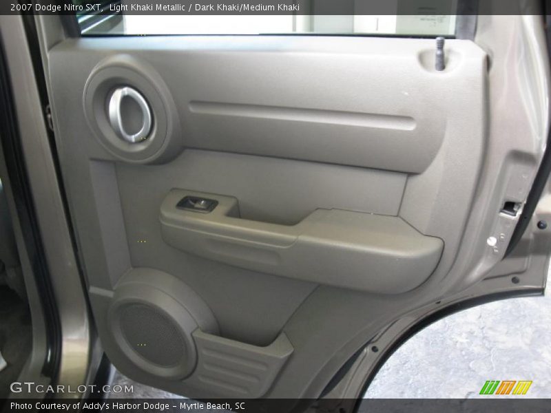 Light Khaki Metallic / Dark Khaki/Medium Khaki 2007 Dodge Nitro SXT