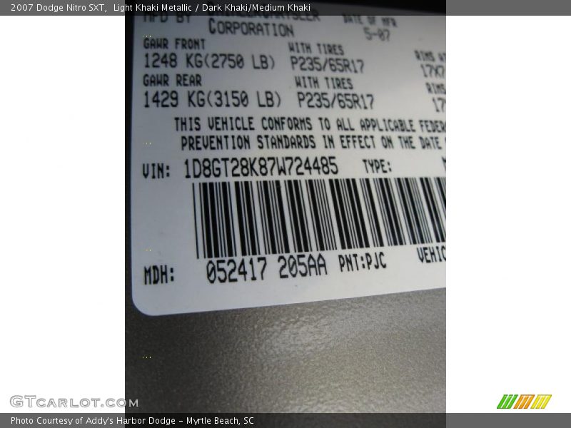 Light Khaki Metallic / Dark Khaki/Medium Khaki 2007 Dodge Nitro SXT