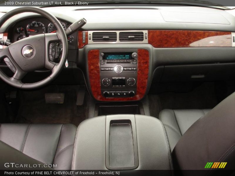 Black / Ebony 2009 Chevrolet Suburban LT 4x4