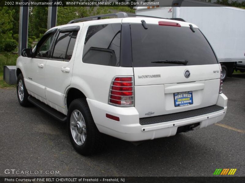White Pearlescent Metallic / Medium Dark Parchment 2002 Mercury Mountaineer AWD