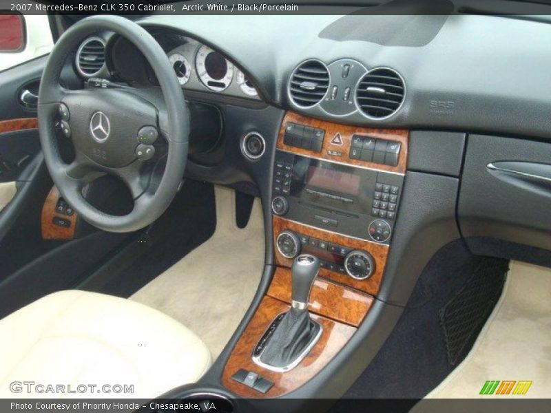 Arctic White / Black/Porcelain 2007 Mercedes-Benz CLK 350 Cabriolet